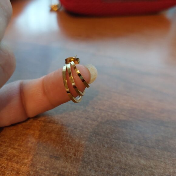 Stainless steel - Gold PVD plating - Picture 3 of 5